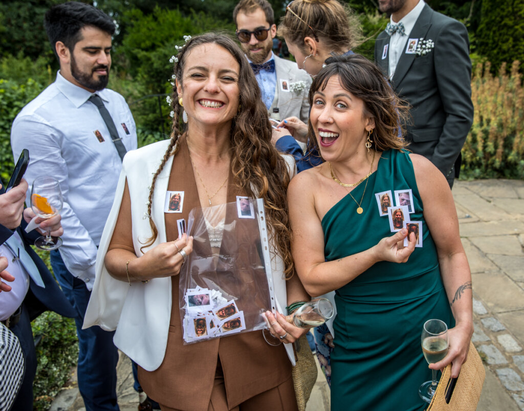 guests, fun, pictures, bride groom, sticky,