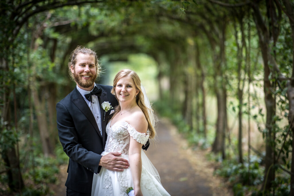 lovely, portrait, photo, photograph, bride & groom, Laburnum, walk