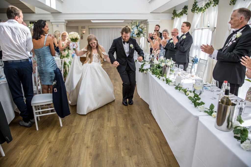 bride, groom, wedding, dance, enter, entrance, 