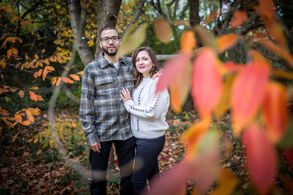 Harriet and Aaron, pre-wedding engagement photos, Autumn at Cannizaro Park.