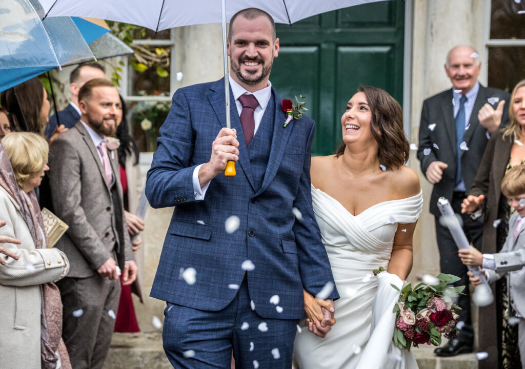 Wedding ceremony at Morden Park House register office